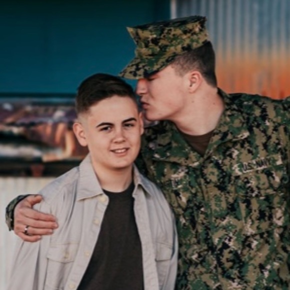 Meet your Posher, Yolan - Picture 6 of 16